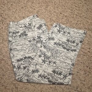 Chico's Black and White Tropical Print Caoris Size 0.5